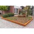 Moderne tuin met organische lijnen